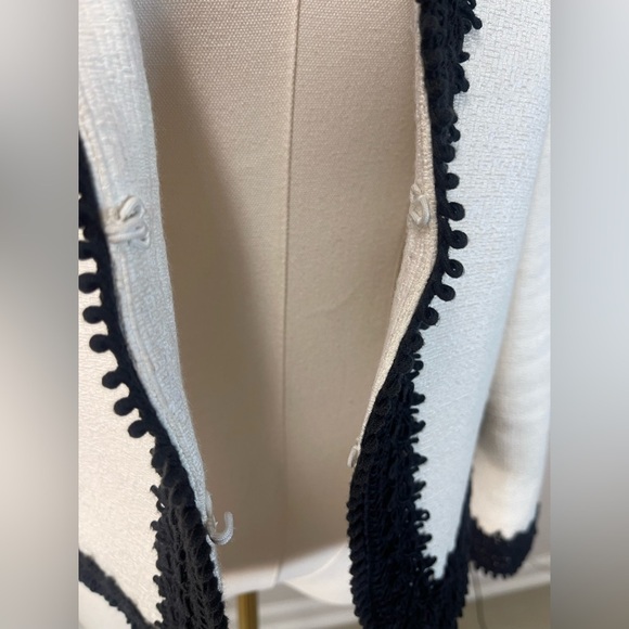 Alice + Olivia White and Black Blazer - Picture 8 of 14